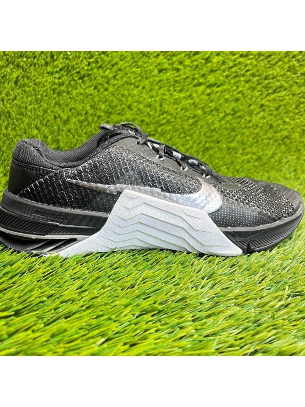 Nike Metcon 7 Low Womens Size 8 Black White Walking Running Shoes Sneakers